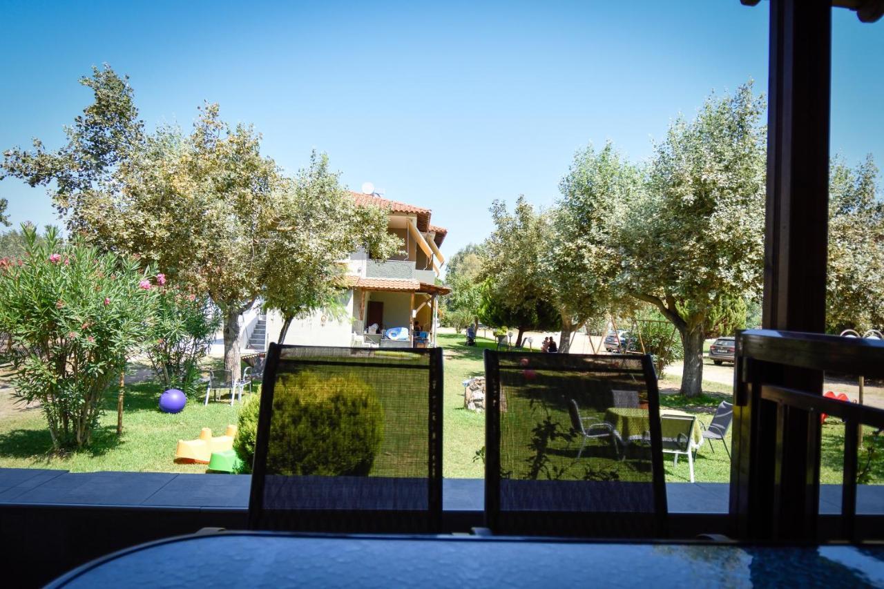 Anna Pousi Studios & Apartment Ormos Panagias Luaran gambar