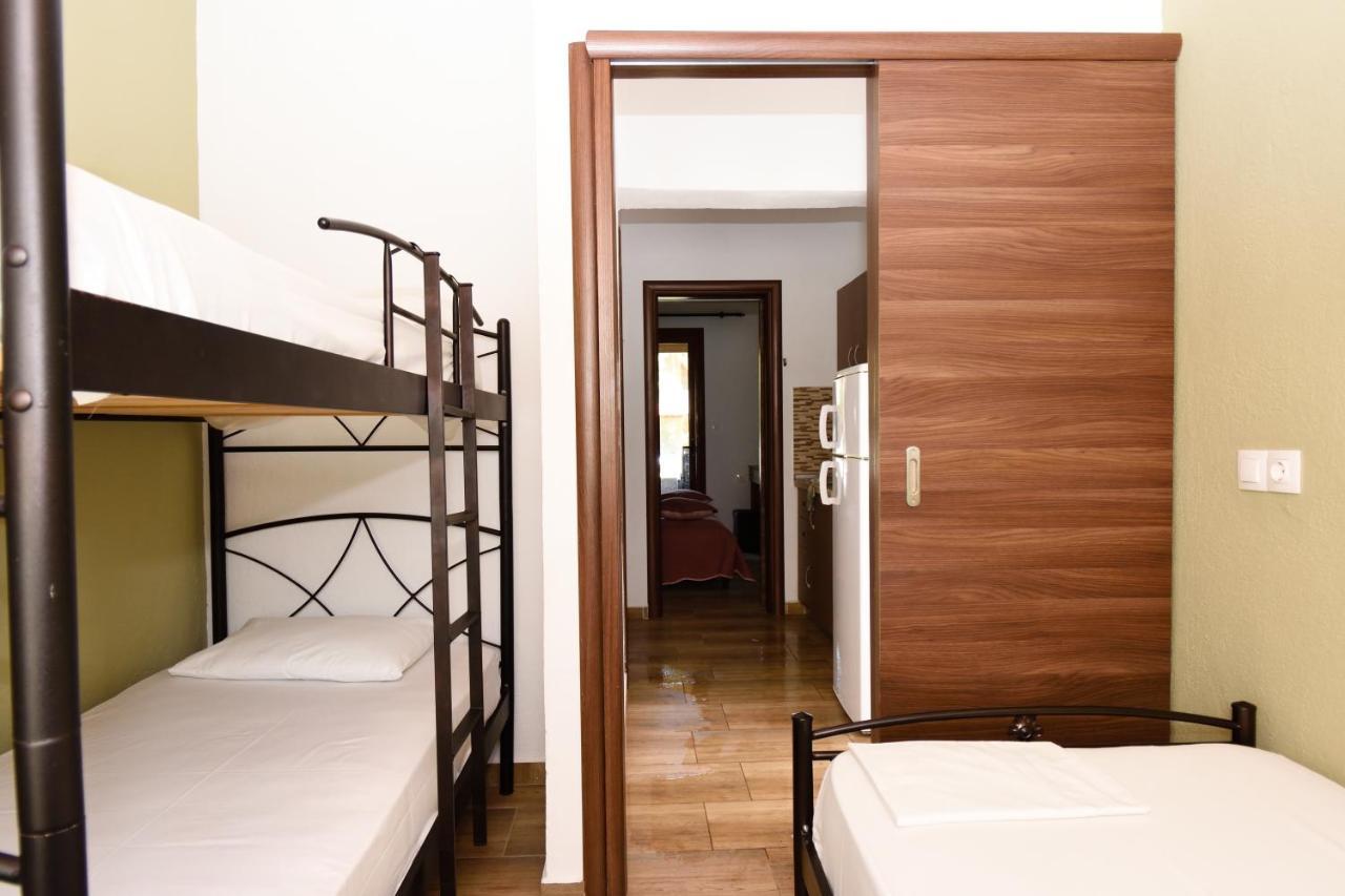Anna Pousi Studios & Apartment Ormos Panagias Luaran gambar