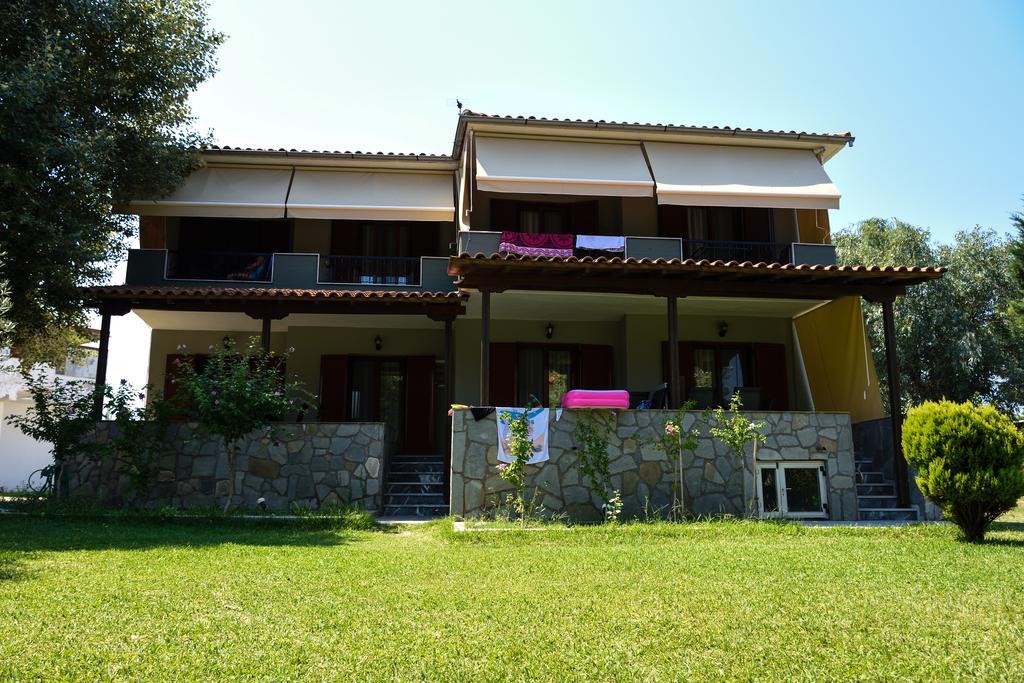 Anna Pousi Studios & Apartment Ormos Panagias Luaran gambar