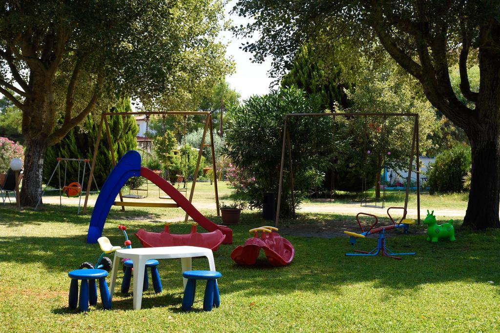 Anna Pousi Studios & Apartment Ormos Panagias Luaran gambar