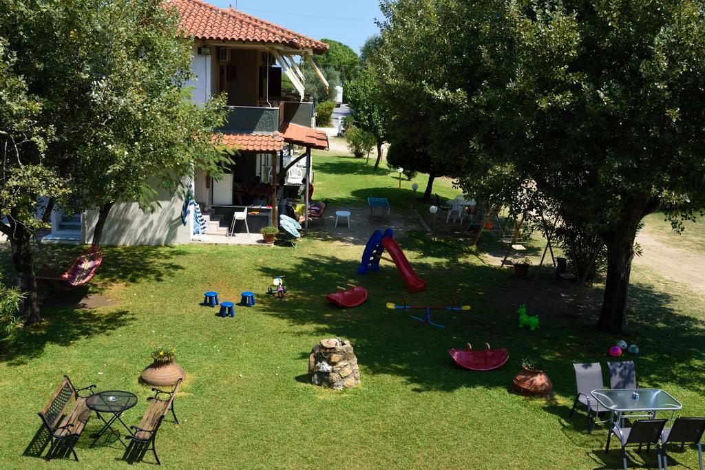 Anna Pousi Studios & Apartment Ormos Panagias Luaran gambar